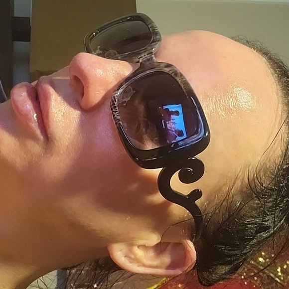 Black & Grey Square Sunglasses 👓 - Picture 2 of 12